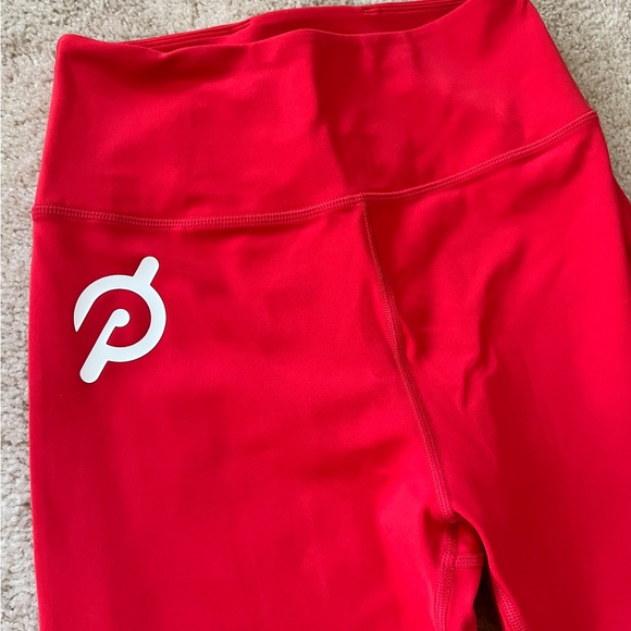 Peloton Capri pant w/ mesh panels - Small 🦄 - Picture 2 of 5